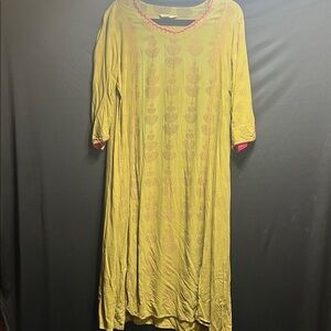 Elegant Olive Maxi Dress with Pink Trim